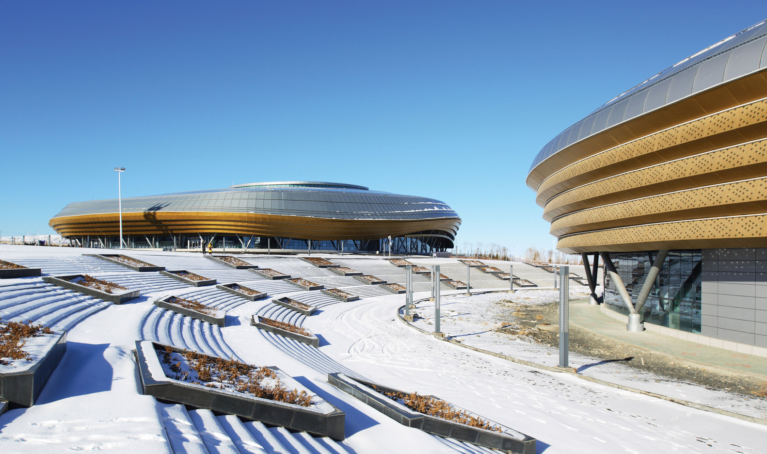 ice-sports-center-of-the-national-winter-games-04-architecture-details.jpg