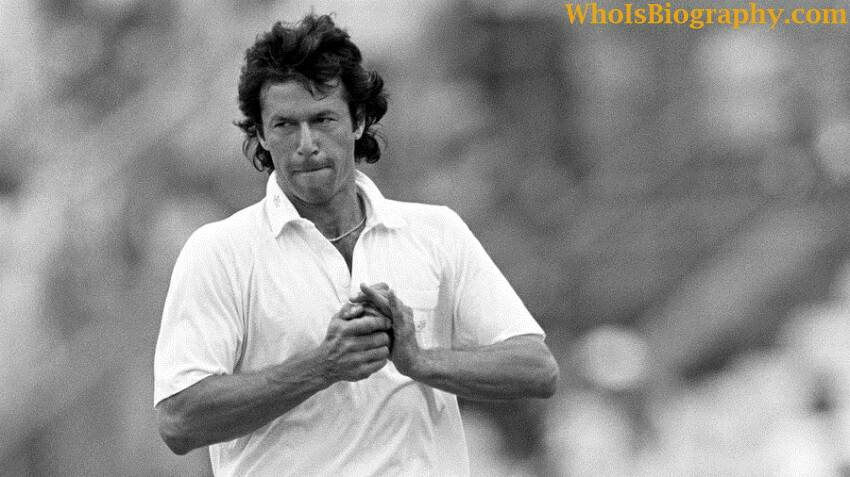 imran-khan-young-cricket-player.jpeg