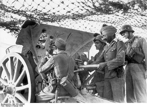 Indian gunners during live firing on surface targets.jpg