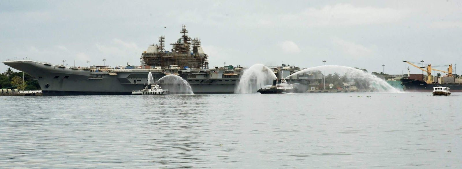 INS Vikrant - 2020052x unsure.jpg