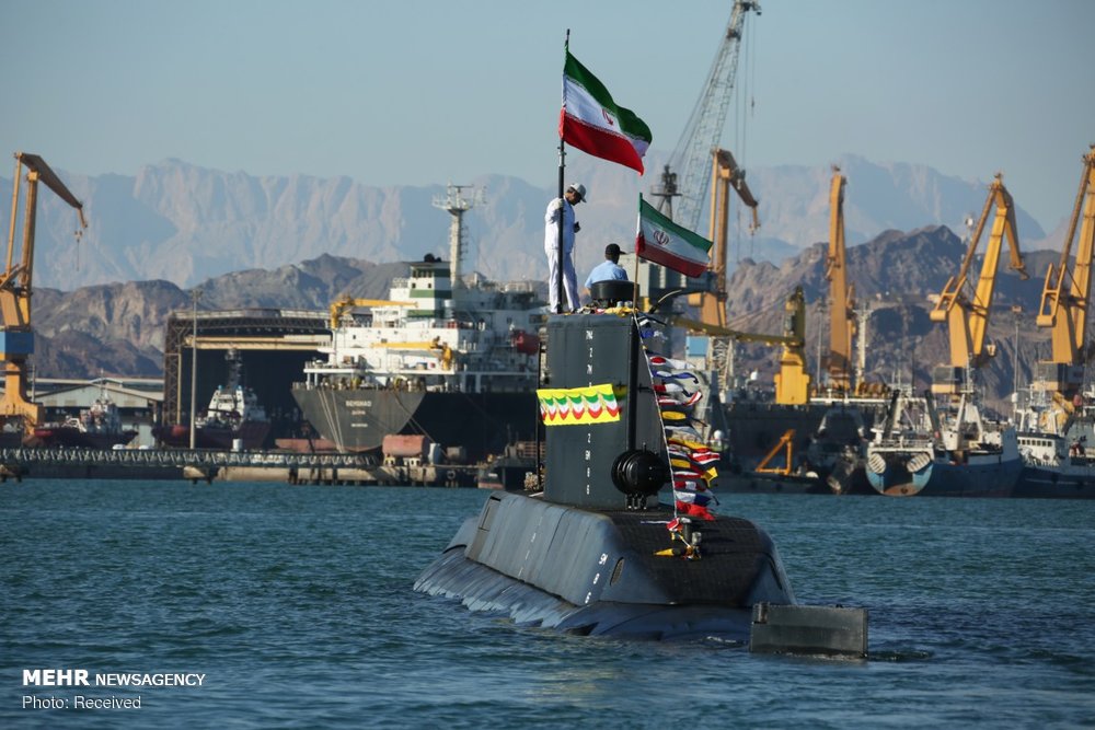 Iran-Fateh-submarine-launch-2.jpg