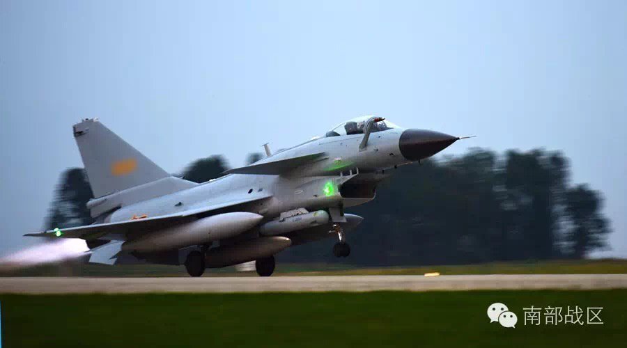 J-10A + K-JDC01A targeting pod - 1.jpg