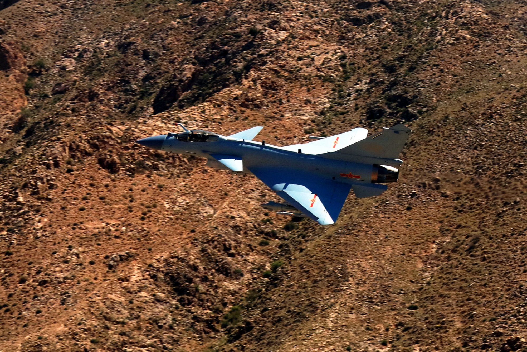 J-10C + LGB + pod low level - Xi Bobo.jpg