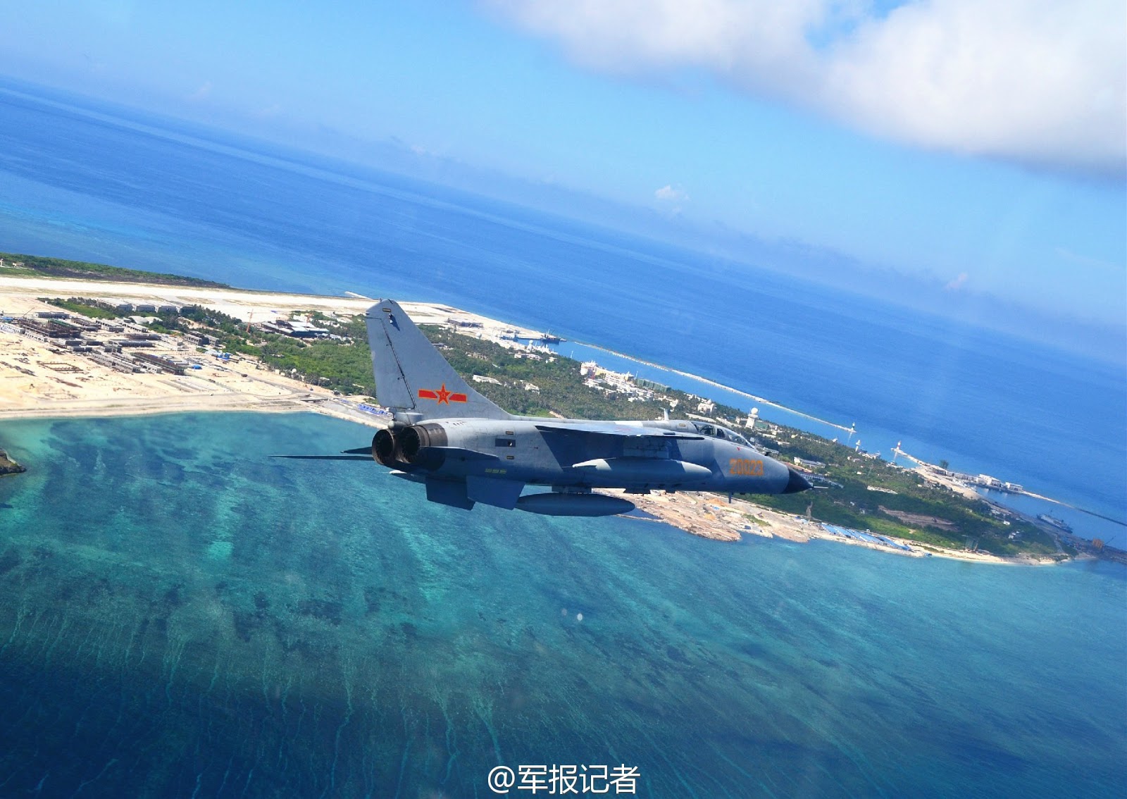 J-11B at Yongxing Island 01.jpg