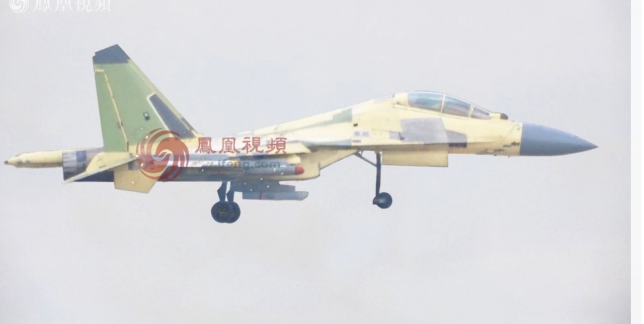 J-16 + KD-88 + targeting pod + PL-10 - 1 XL.jpg