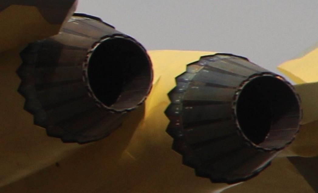 j-20 nozzle.JPG