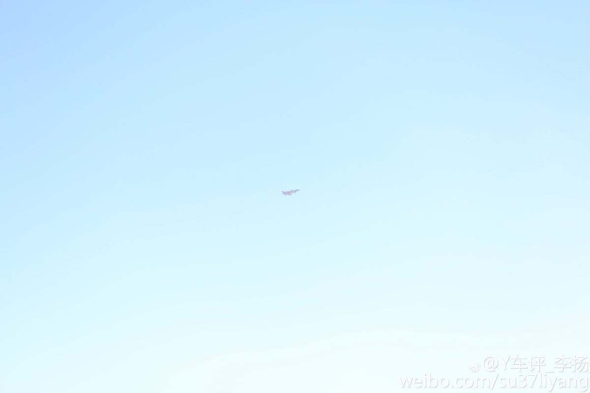 J-20A spotted over Hailar - 28.12.16.jpg