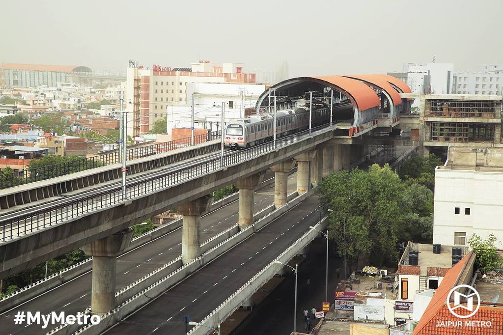 Jaipur metro 8.jpg