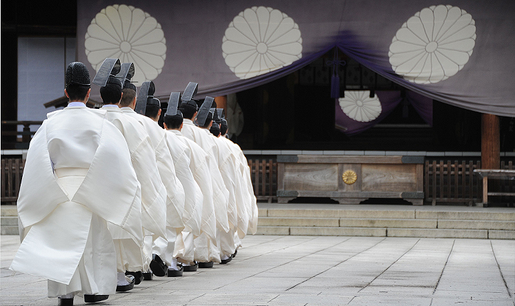 japan-religion-yasukuni-festival_ty155_35342029.jpg