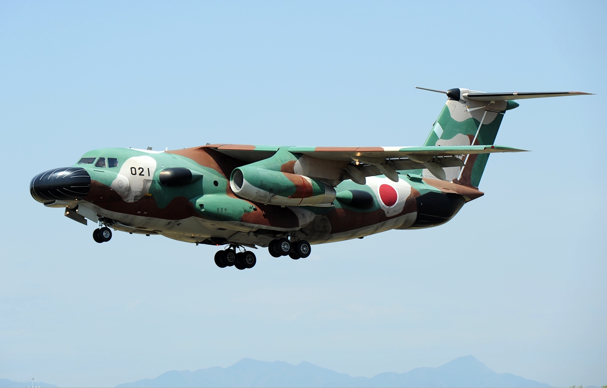 JASDF_Kawasaki_EC-1_Aoki-2[1].jpg