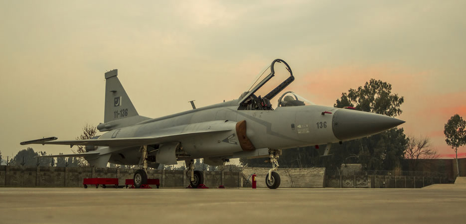 JF-17 Thunder 11-136.jpg