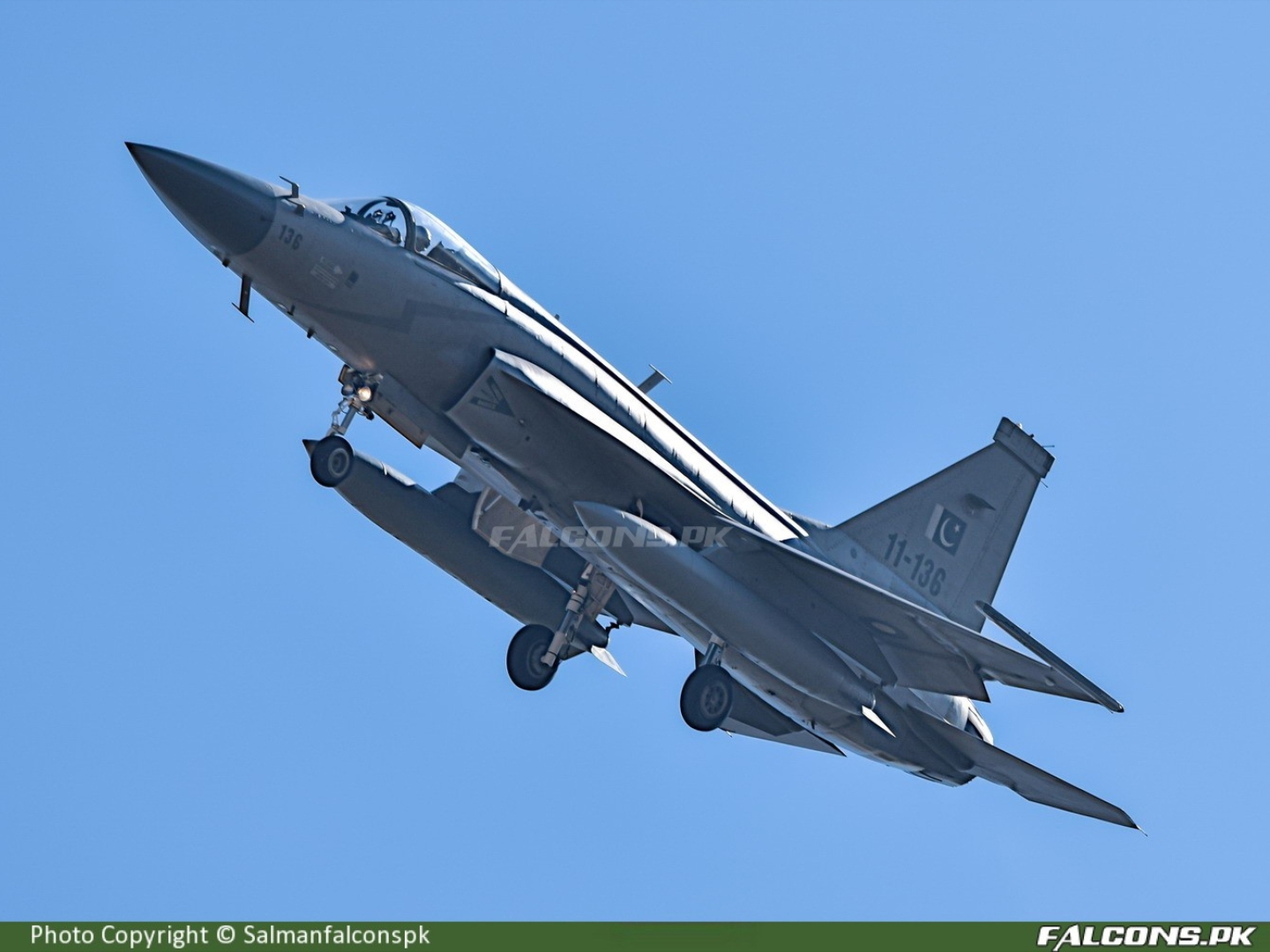 JF-17 Thunder 11-136.jpg