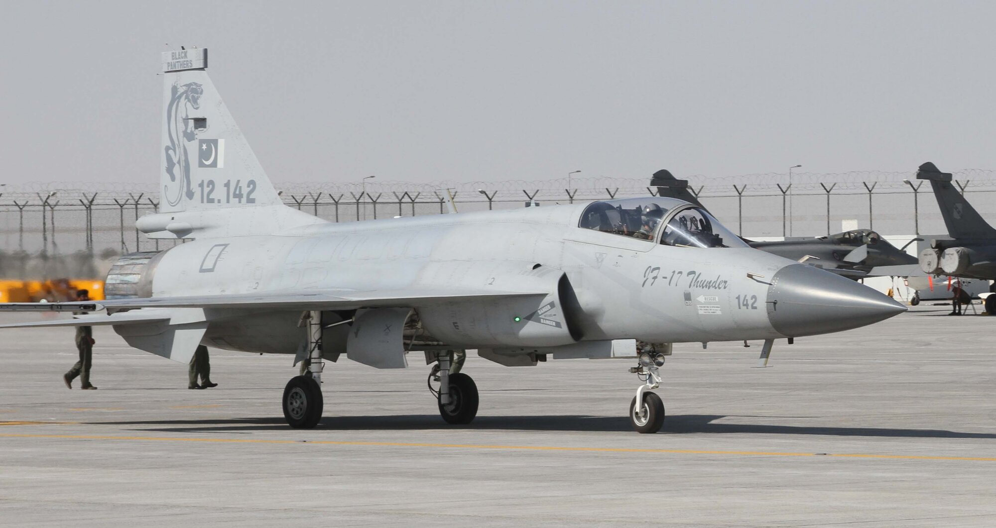 JF-17 Thunder 12-142.jpg