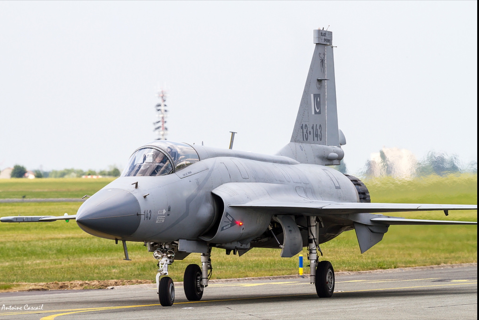 JF-17 Thunder 13-143.jpg