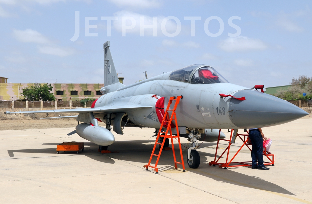 JF-17 Thunder 13-148.jpg