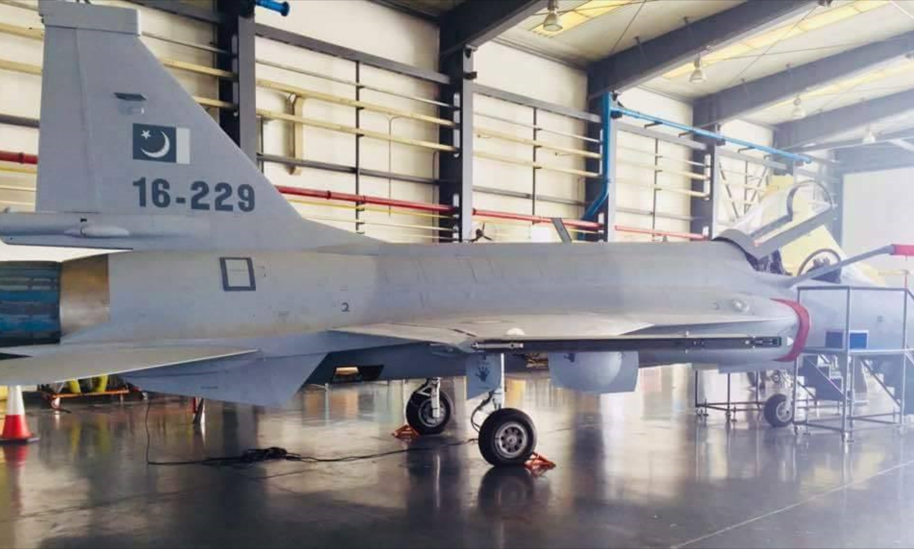 JF-17 Thunder 16-229.jpg