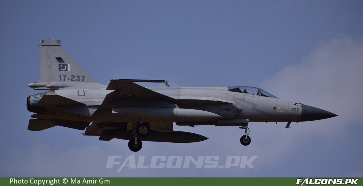 JF-17 Thunder 17-237 (2).jpg