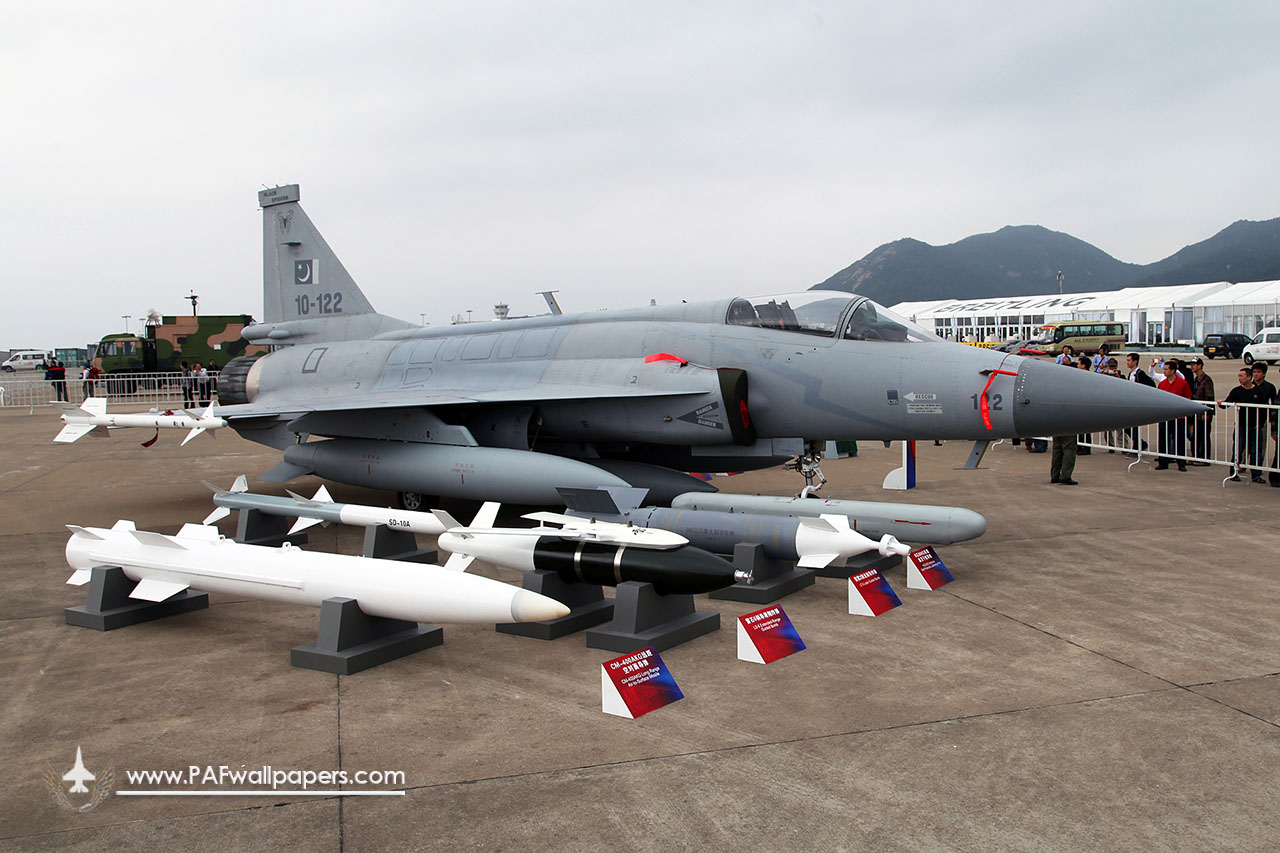 jf-17_thunder_pakistan_air_force_zhuhai_2012_c-400akg_sd-10_ls-6.jpg