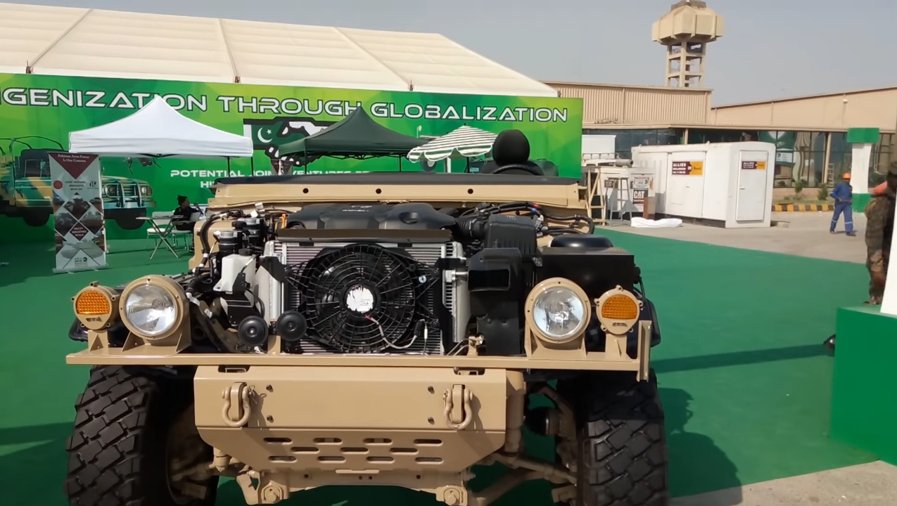 k151 kia light tactical vehicle chassis at IDEAS-2018().jpg