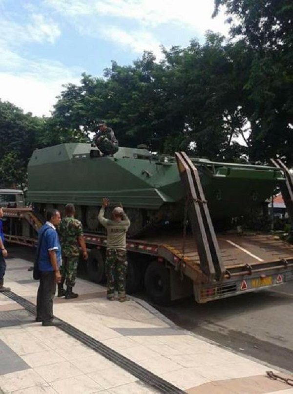 Kerjasama-dengan-PT.-Wirajayadi-Bahari-Balitbang-Kemhan-RI-Kembangkan-Tank-APC-Amphibi-4.jpg