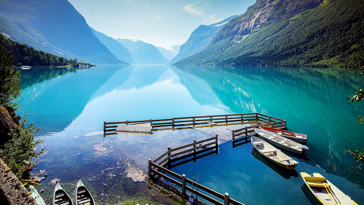 lake-loenvatnet-stryn-nordfjord-norway-1400.jpg