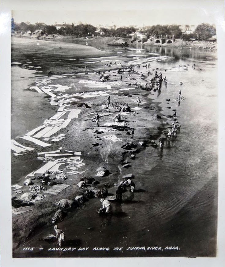 Laundry-Day-Along-the-Yamuna-River---Agra-1932.jpg