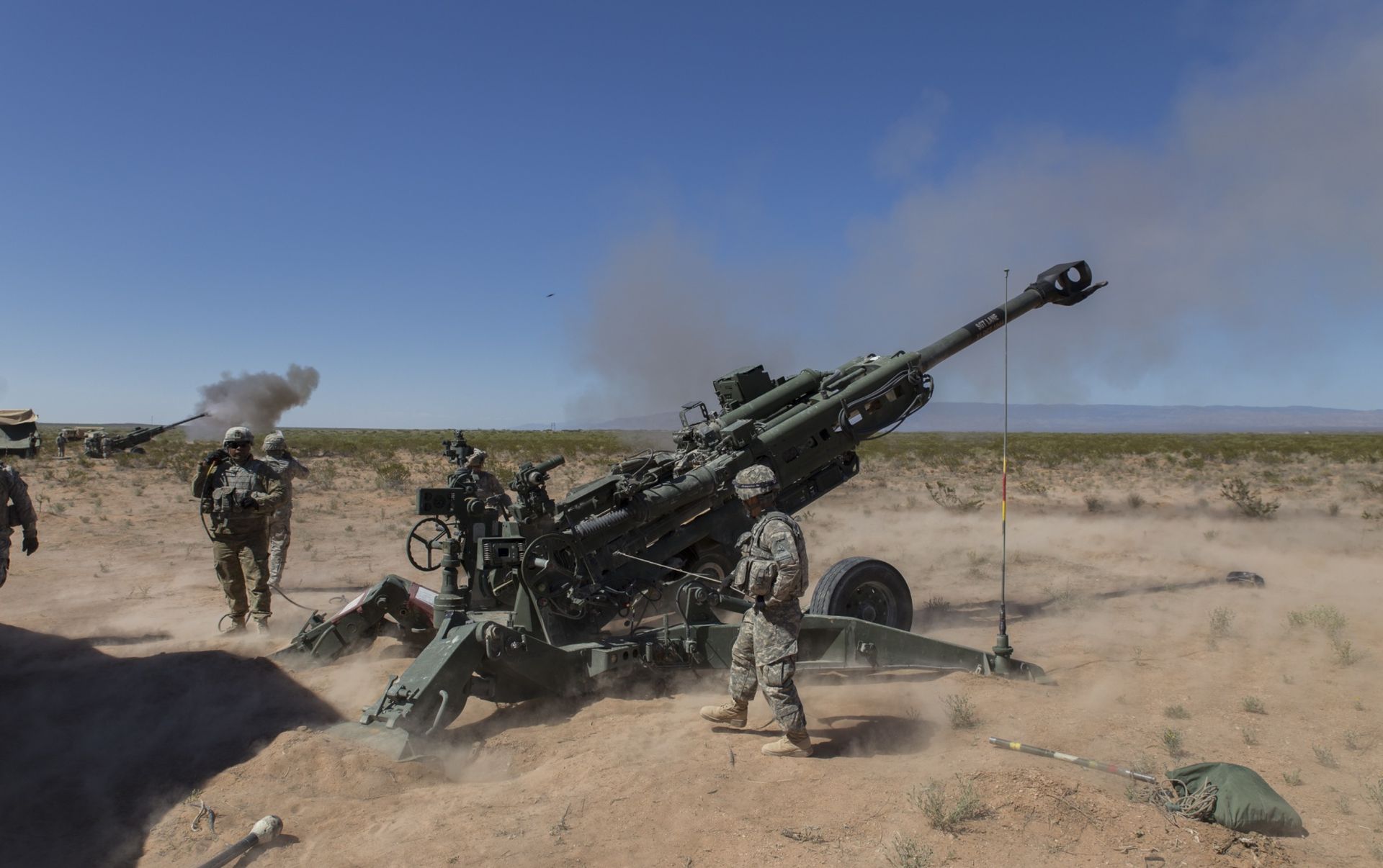M777-artillery.jpg