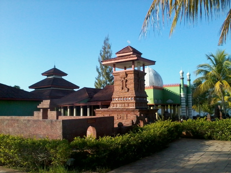 Masjid Menara Kudus.jpg