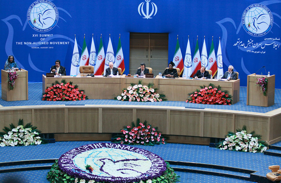 Meeting_of_the_heads_of_state_at_the_16th_summit_of_the_NAM_(5)[1].jpg