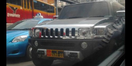 Mobil dinas pemerintah RI - Hummer H3.jpg