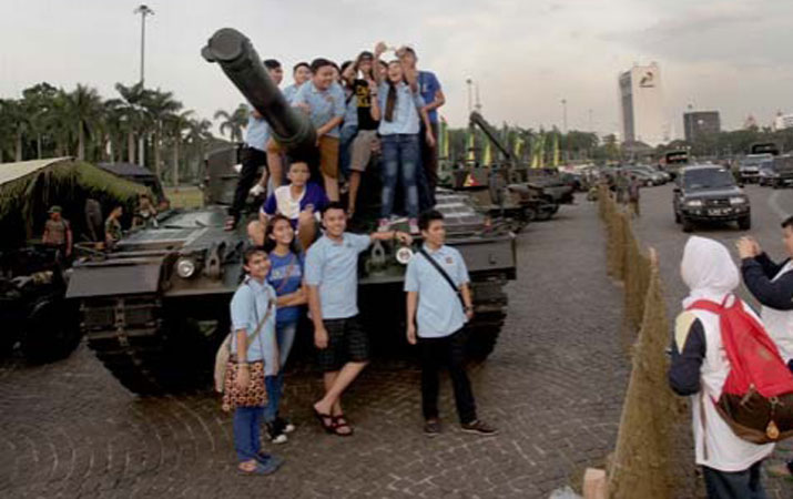 monas29.jpg