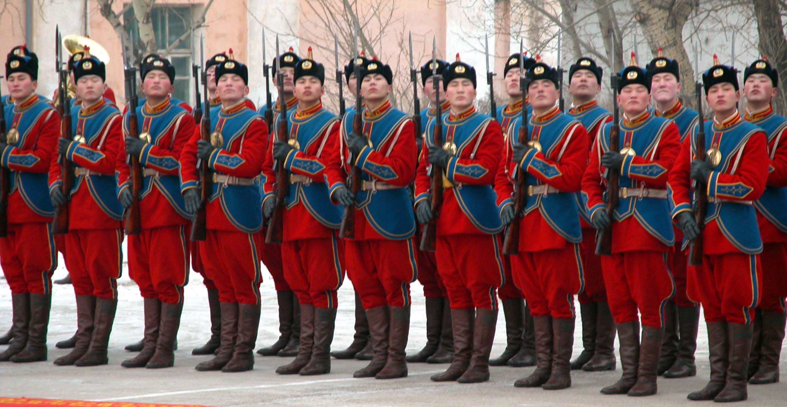 Mongolian_honor_guard.jpg
