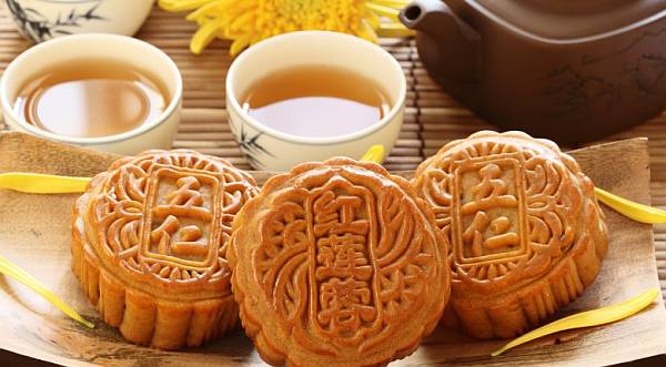 Moon Cakes.jpg