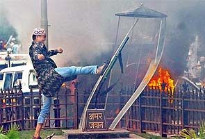 Mumbai_rioter_1_295.jpg