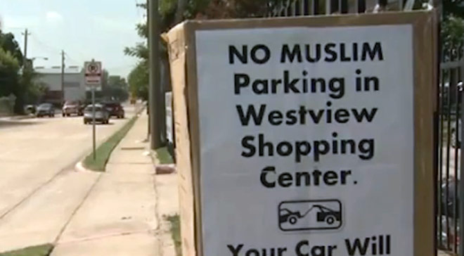 muslim-parking_660_081013082310.jpg