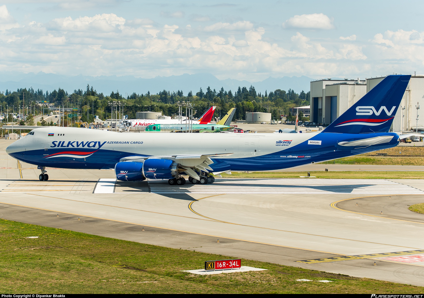 N50281-Boeing-Boeing-747-8_PlanespottersNet_499827.jpg