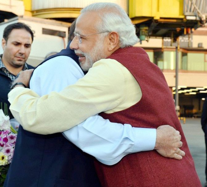 Nawaz-Modi 2.jpg