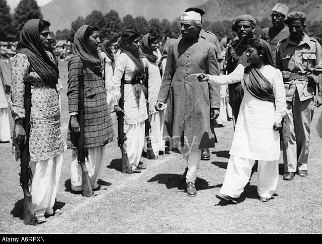 nehru-jawaharlal-pandit-14111889-2751964-indian-politician-prime-minister-A6RPXN.jpg