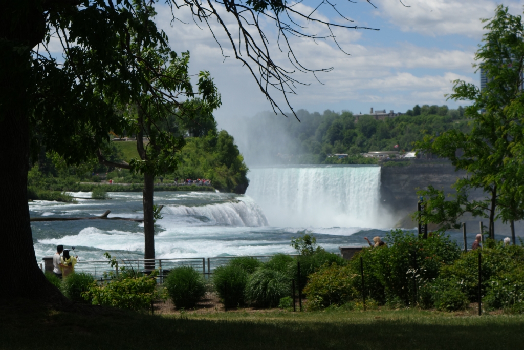 NiagaraFalls2.jpg