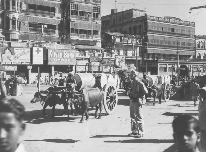 Old-Calcutta.-The-photo-has-been-taken-approx-at-1942.jpg