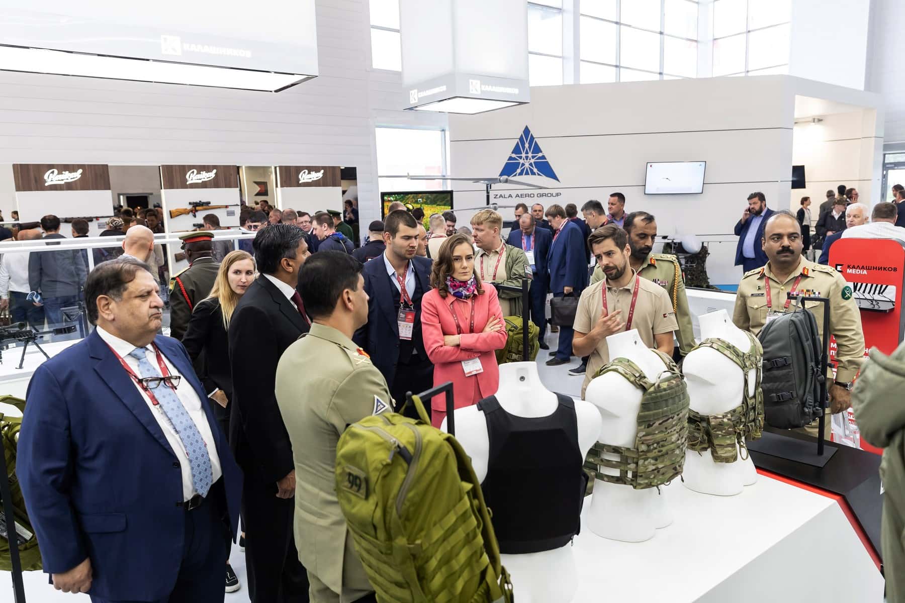 PA delegation in Army-2018 at Russian Stall-1.jpg