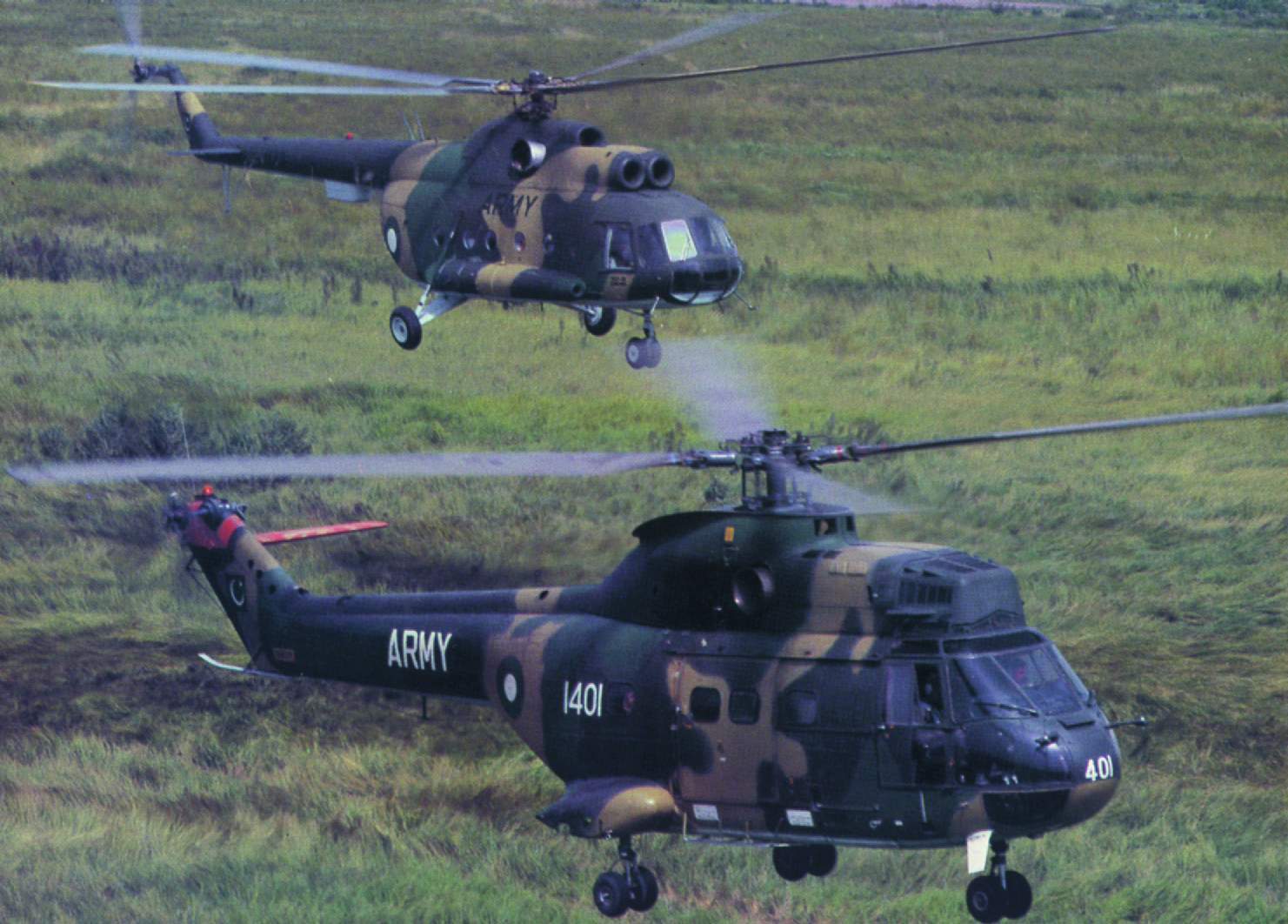 PA SA.330 puma & Mi-8 helis together.jpg
