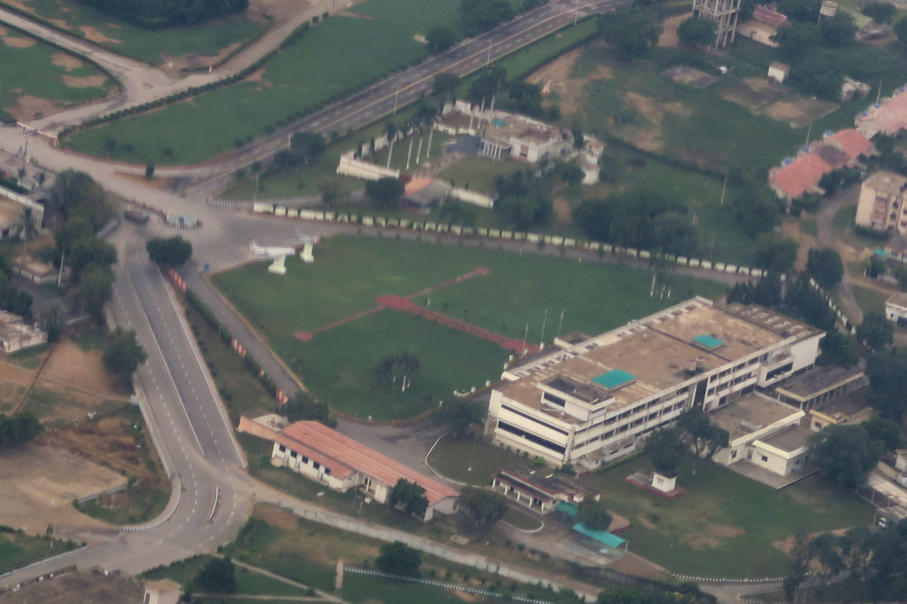 PAF air war college Sabre and F-6.jpg