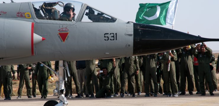 PAF_Mirage_III_ROSE_alert_scramble_competition_Falcon_Air_Meet_2010_side_view_2-1-740x357.jpg