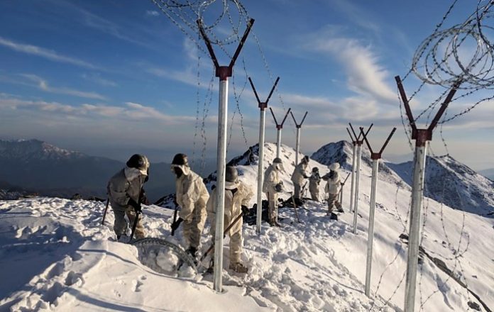 pak-afghan-border-fencing-tnn-696x440.jpg