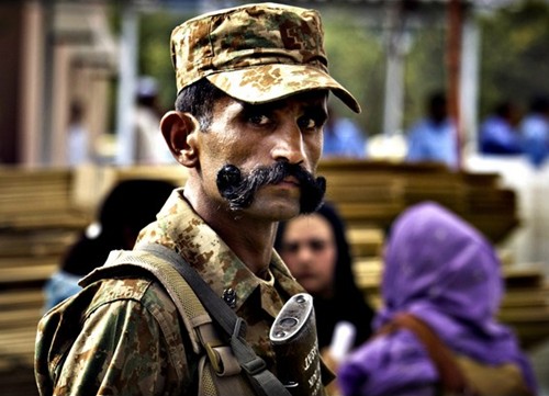 Pakistan-Army-mustaches.jpg