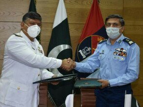 Pakistan-navy-ceremony-app-6401593620283-0-292x350.jpeg
