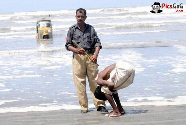 pakistan-police-funny.jpg