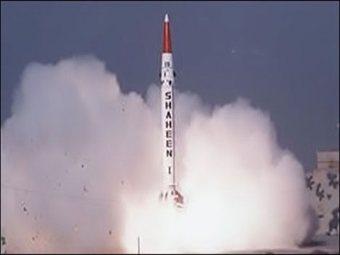 Pakistan-test-fires-IRBM-Hataf-IV-Shaheen-1.jpg