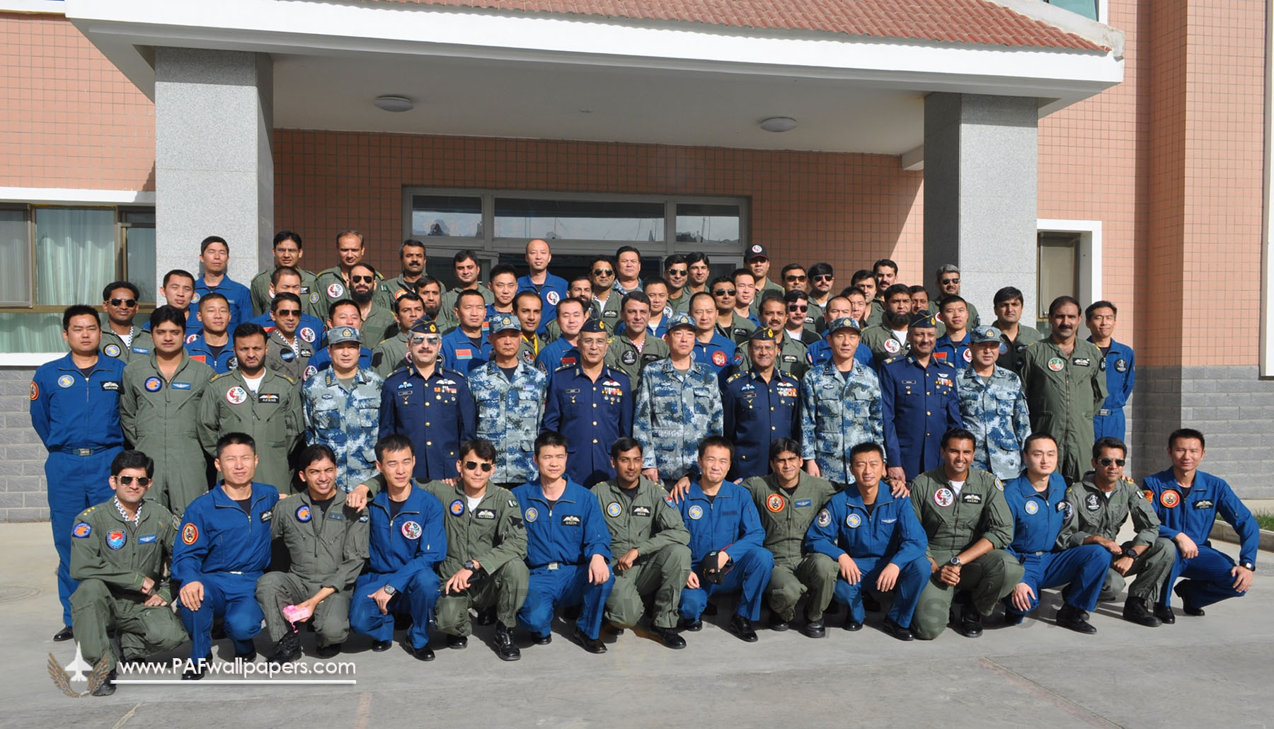 pakistan_air_force_chinese_plaaf_pilots_exercise_shaheen_2013.jpg
